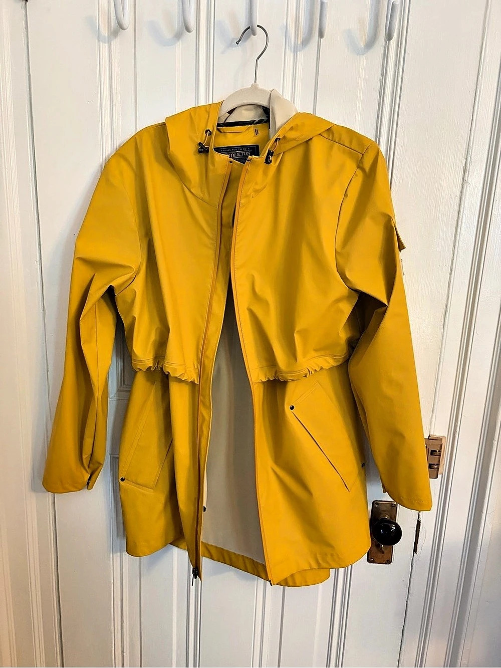 Pendleton Yellow Hooded Rain Jacket Size Medium
